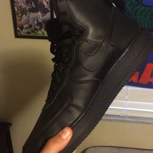 All black af1 kinda creased